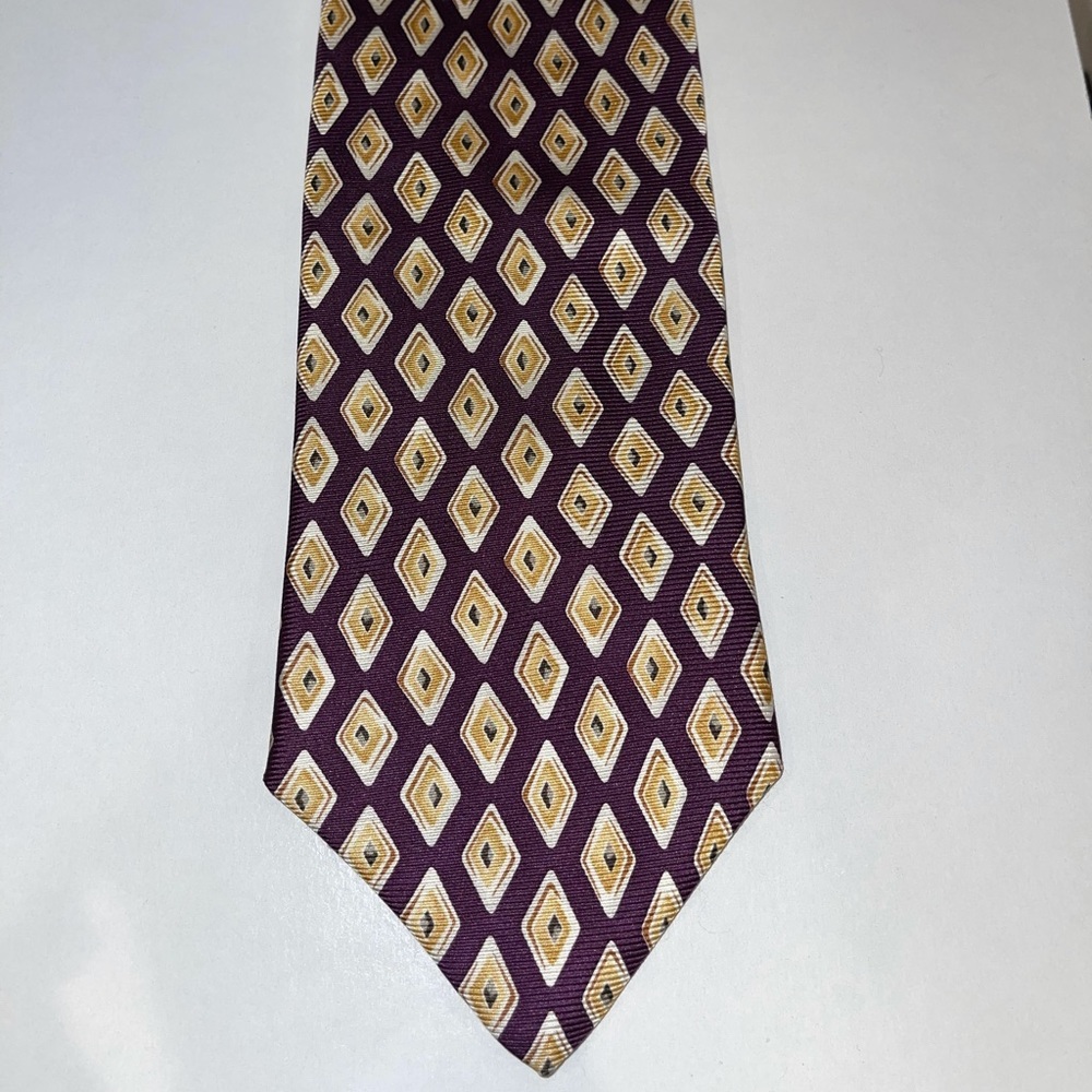 Jos. A. Bank pattern tie